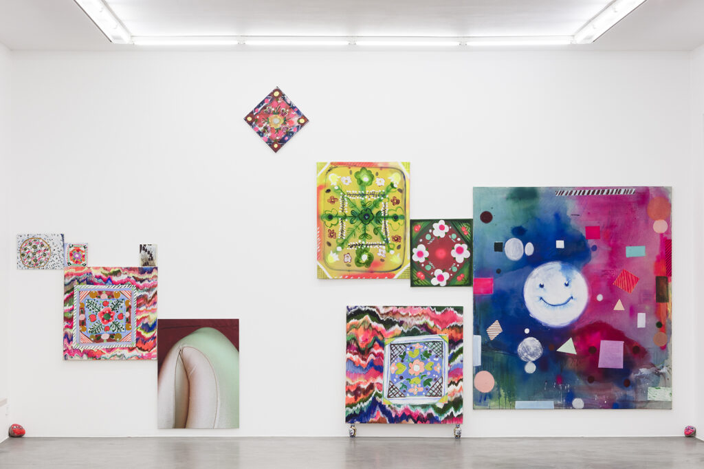 Eeva-Leena Eklund, Best Wishes, näyttelynäkymä. Kuva: Jussi Tiainen